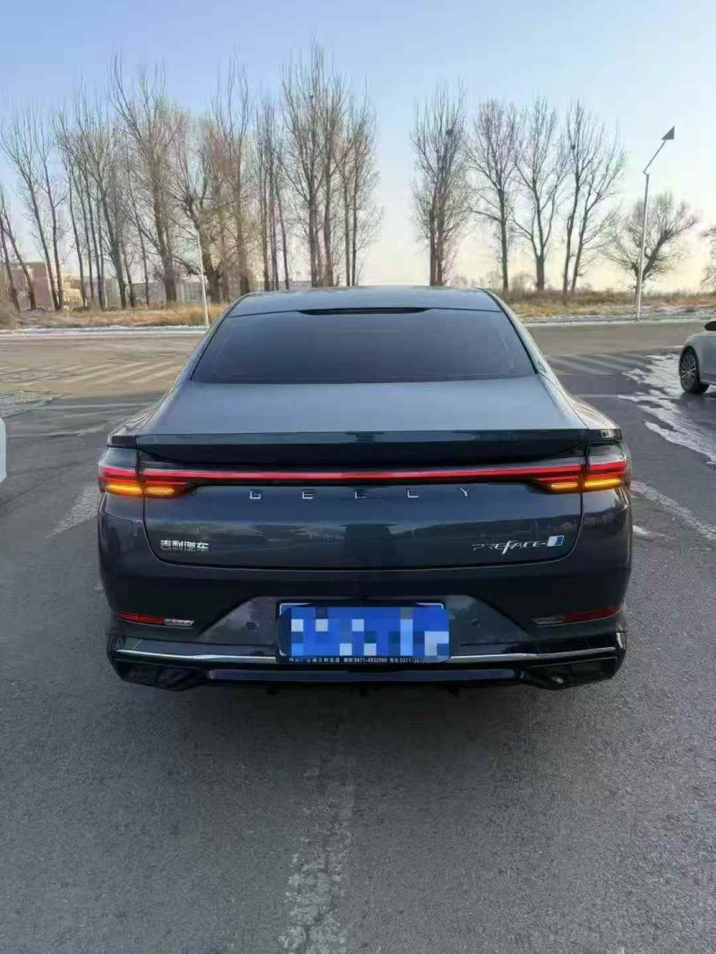 赤峰24年吉利星瑞9