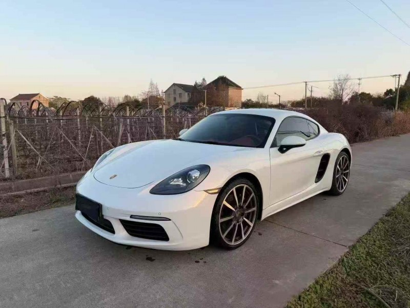 嘉兴18年保时捷7182