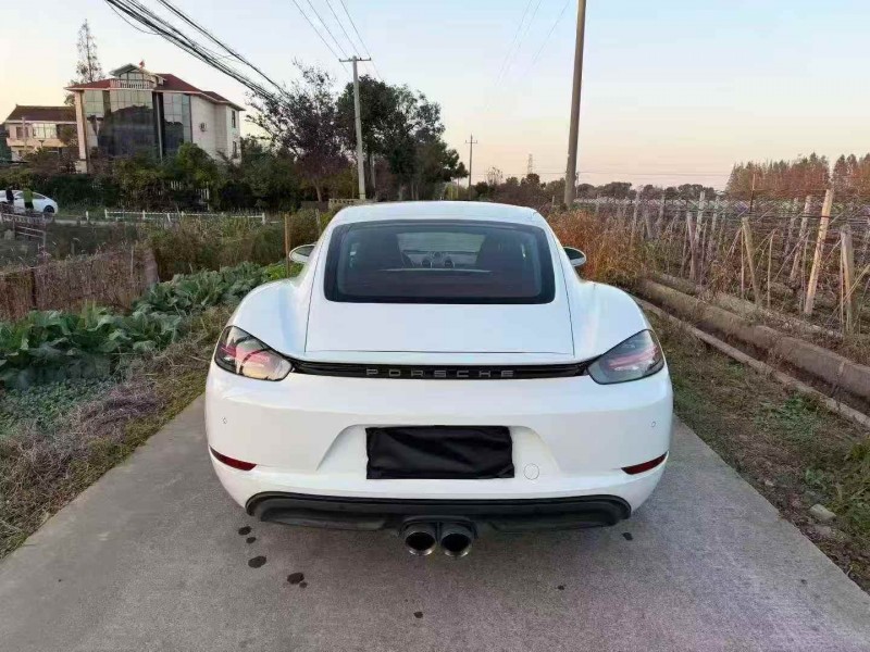 嘉兴18年保时捷7189