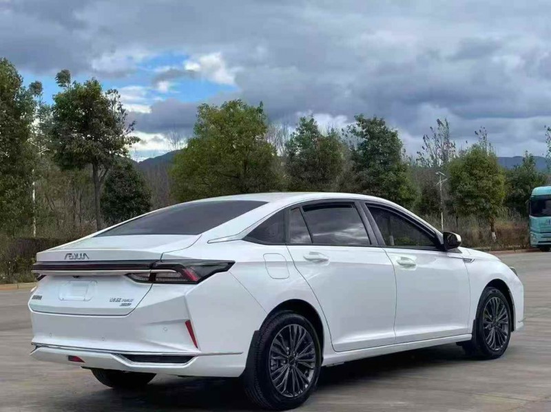 九江22年东风奕炫8