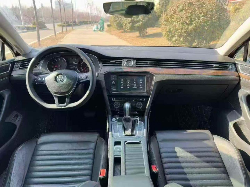 枣庄18年大众迈腾4