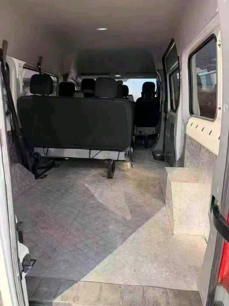 济宁23年福田图雅诺4