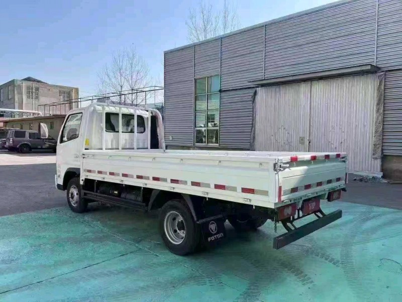 济宁25年福田奥铃8