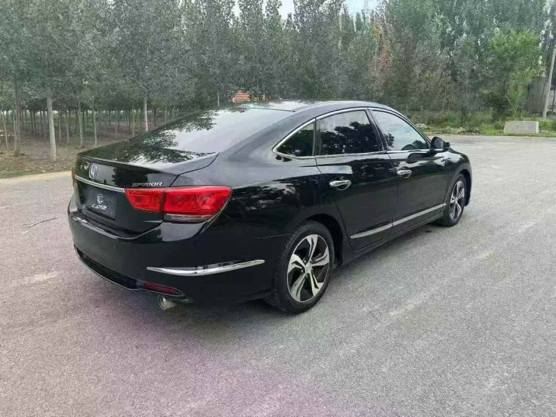 青岛15年本田思铂睿7