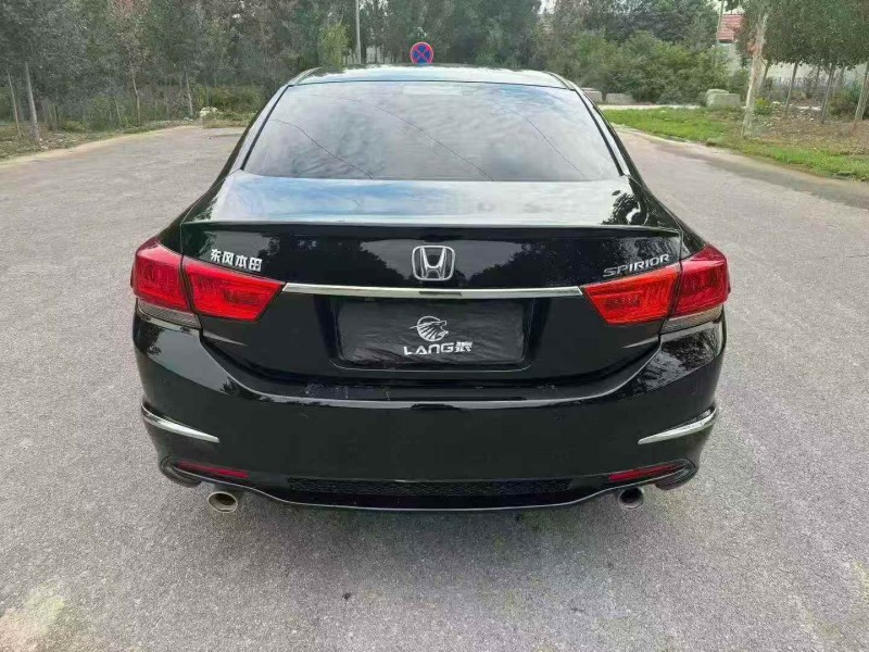 青岛15年本田思铂睿9