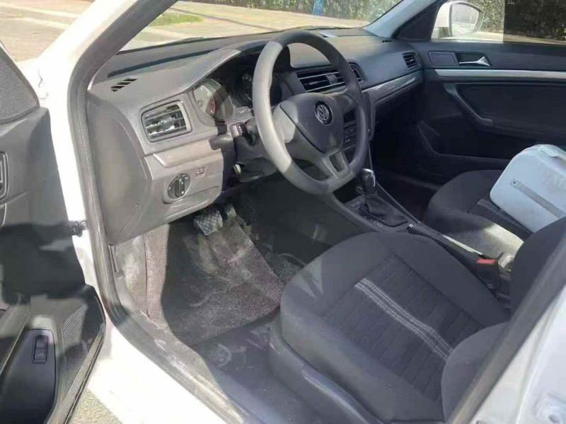 焦作23年大众朗逸4