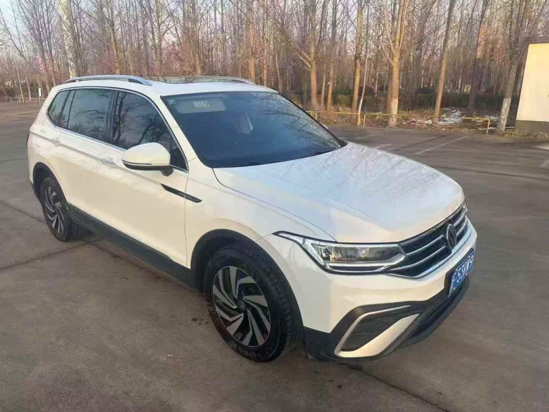 青岛23年大众途观3