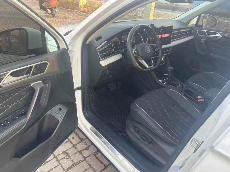 青岛23年大众途观4