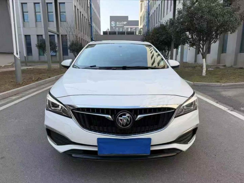 徐州18年别克威朗1