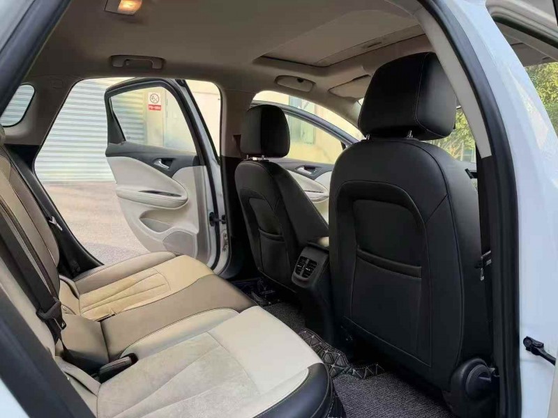 徐州18年别克威朗6