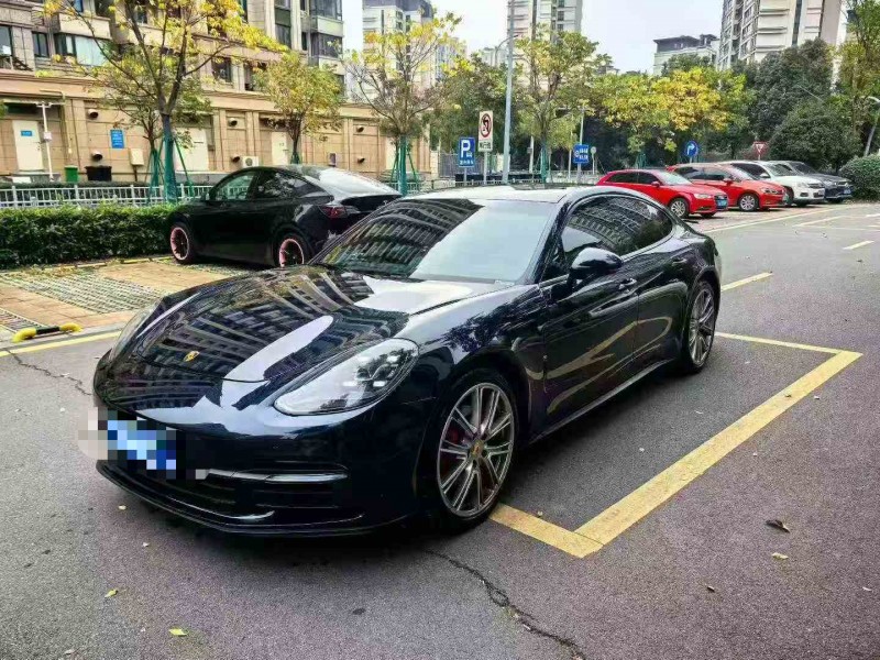 湖州21年保时捷帕拉梅拉3