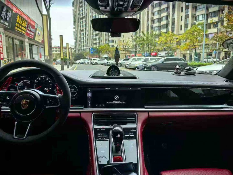 湖州21年保时捷帕拉梅拉9