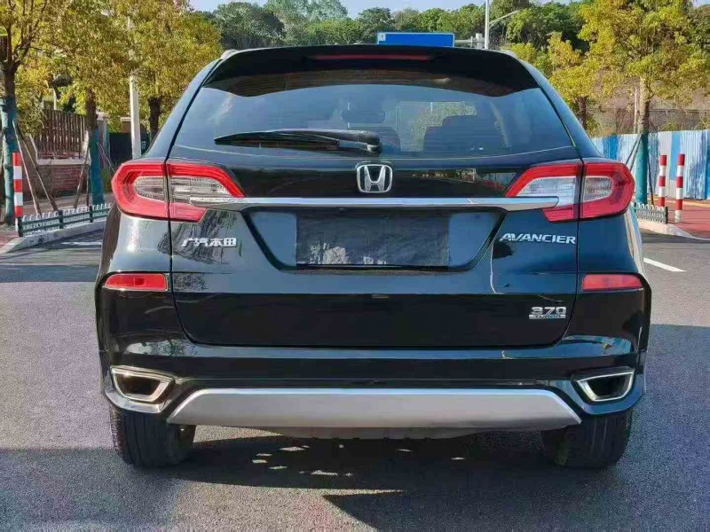 漳州17年本田冠道6