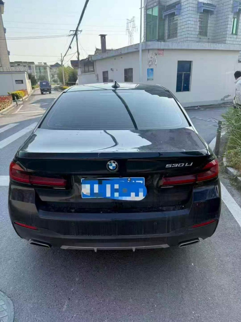 潍坊22年宝马5系8