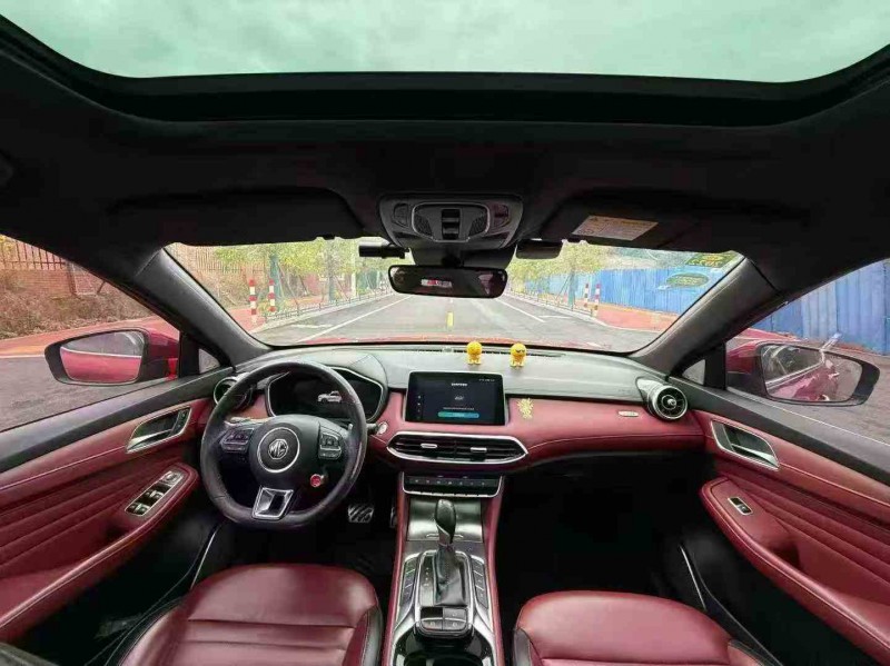 龍巖18年名爵HS4