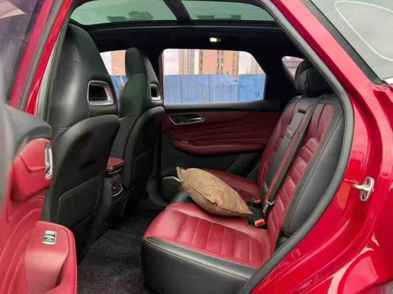 龍巖18年名爵HS7