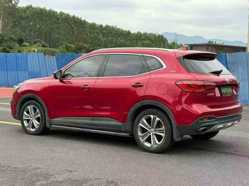 龍巖18年名爵HS9