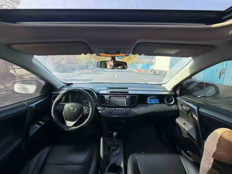 南平17年丰田RAV4荣放4