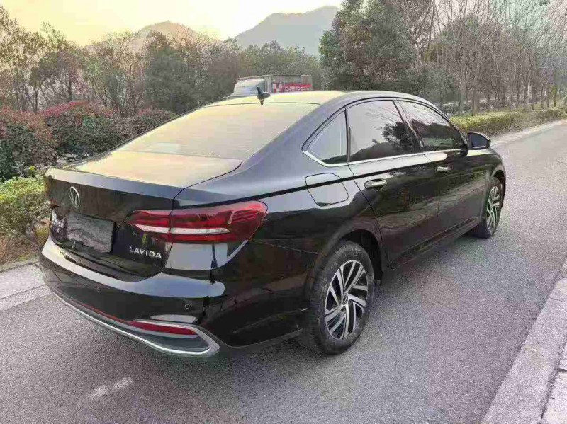 衢州22年大众朗逸8