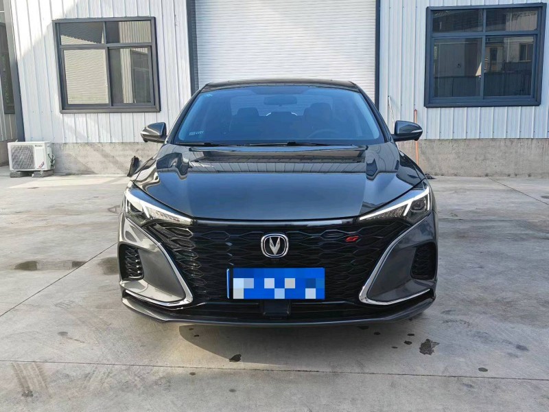 黄山22年长安汽车逸动1