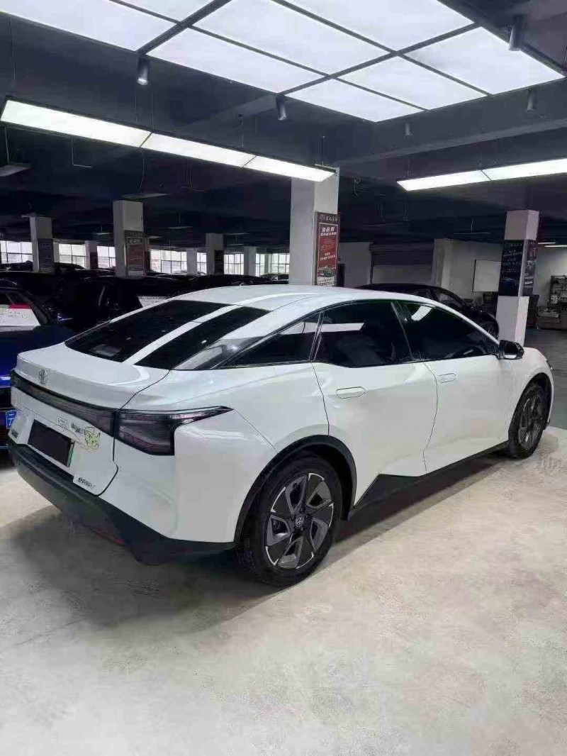 玉溪23年丰田BZ3Pro7