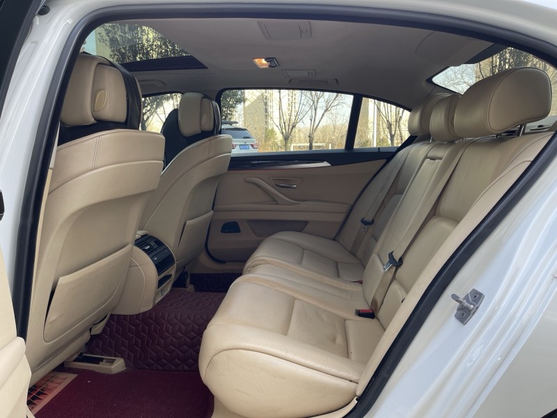 济宁13年宝马5系5