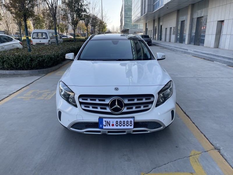 济宁18年奔驰GLA1