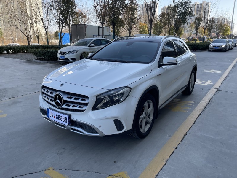 济宁18年奔驰GLA3