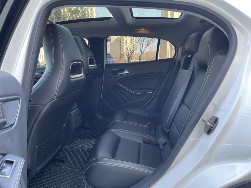 济宁18年奔驰GLA5