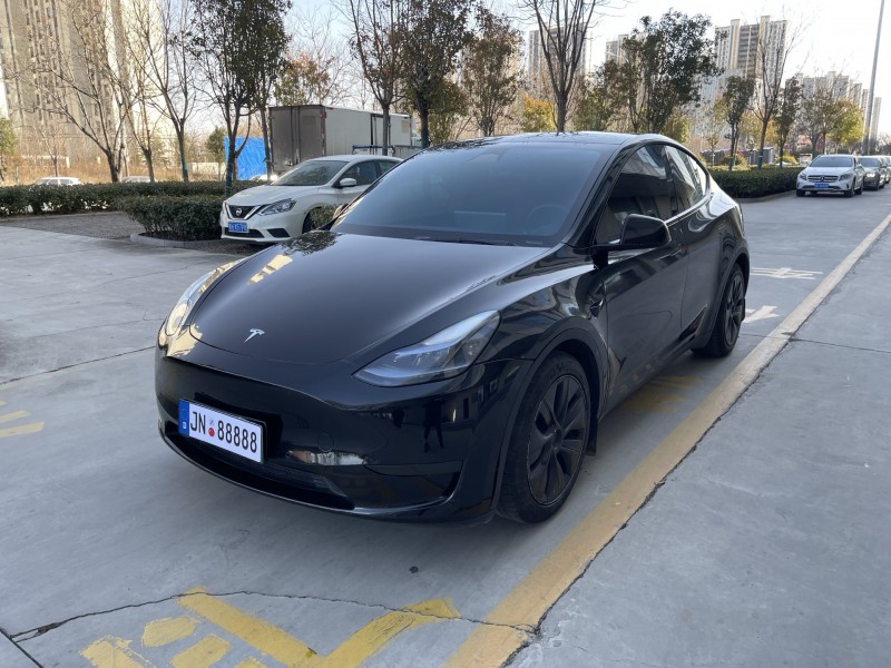 济宁23年特斯拉MODEL Y3