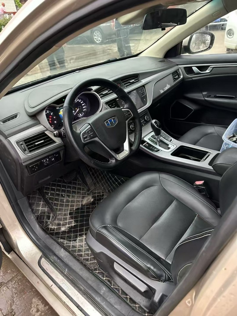 乐山18年吉利帝豪3