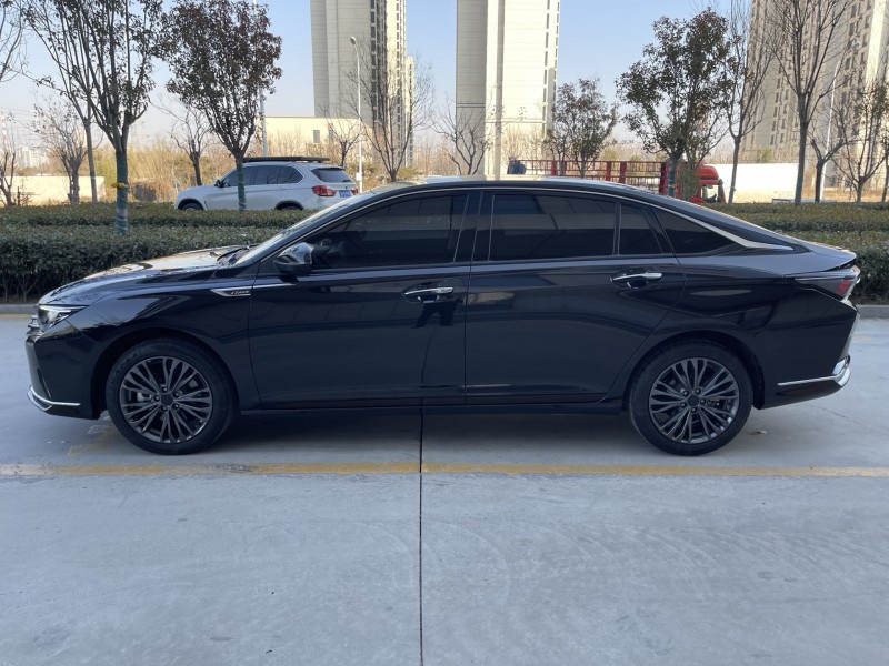 济宁22年东风奕炫7