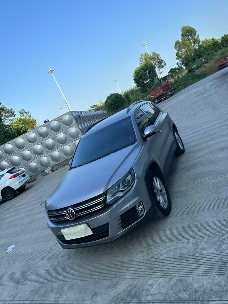 乐山15年大众途观2