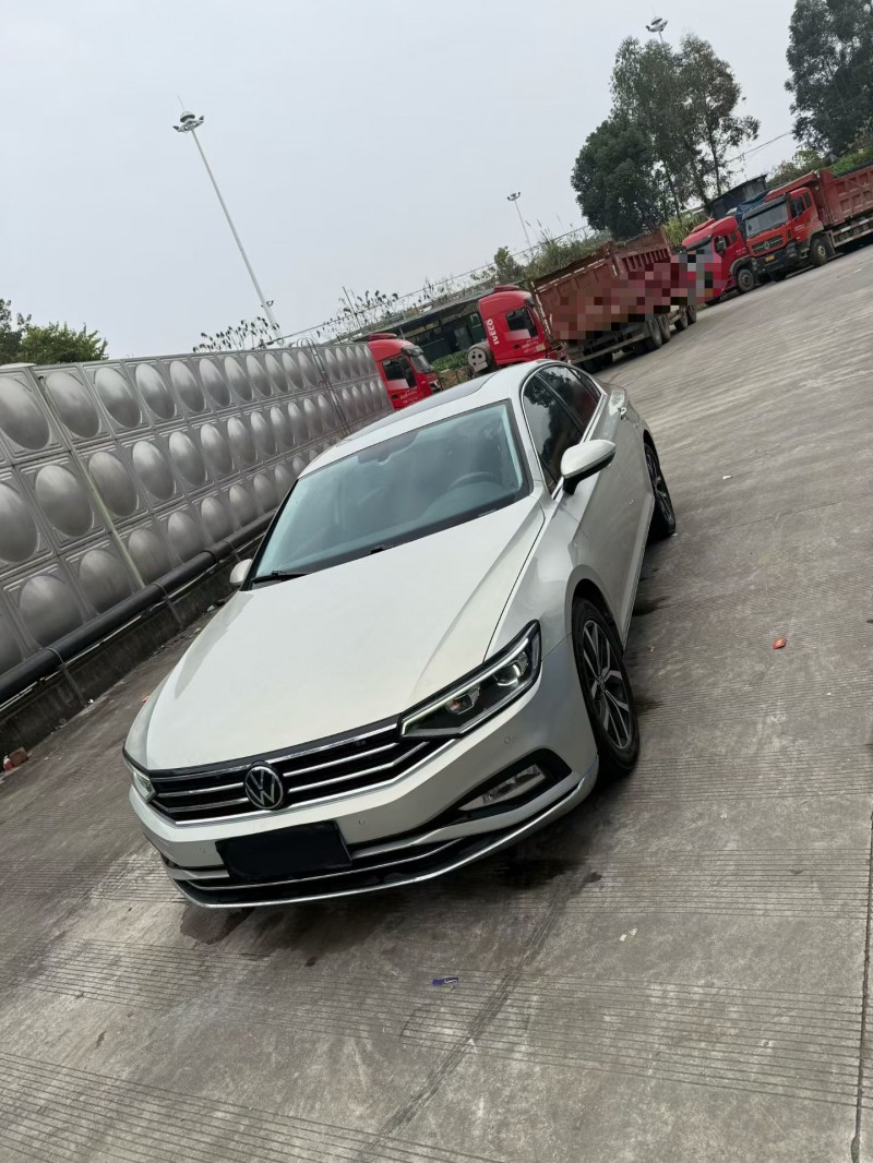 乐山21年大众迈腾2