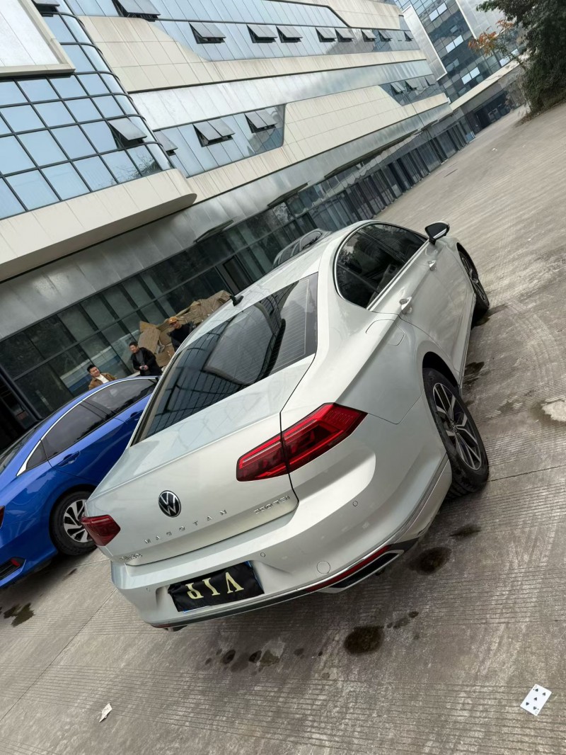 乐山21年大众迈腾6