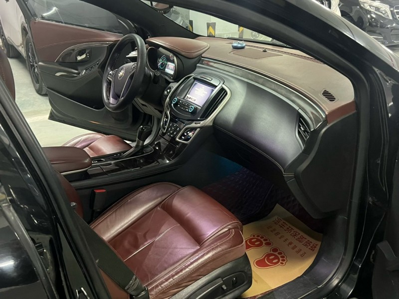 宿迁15年别克君越5