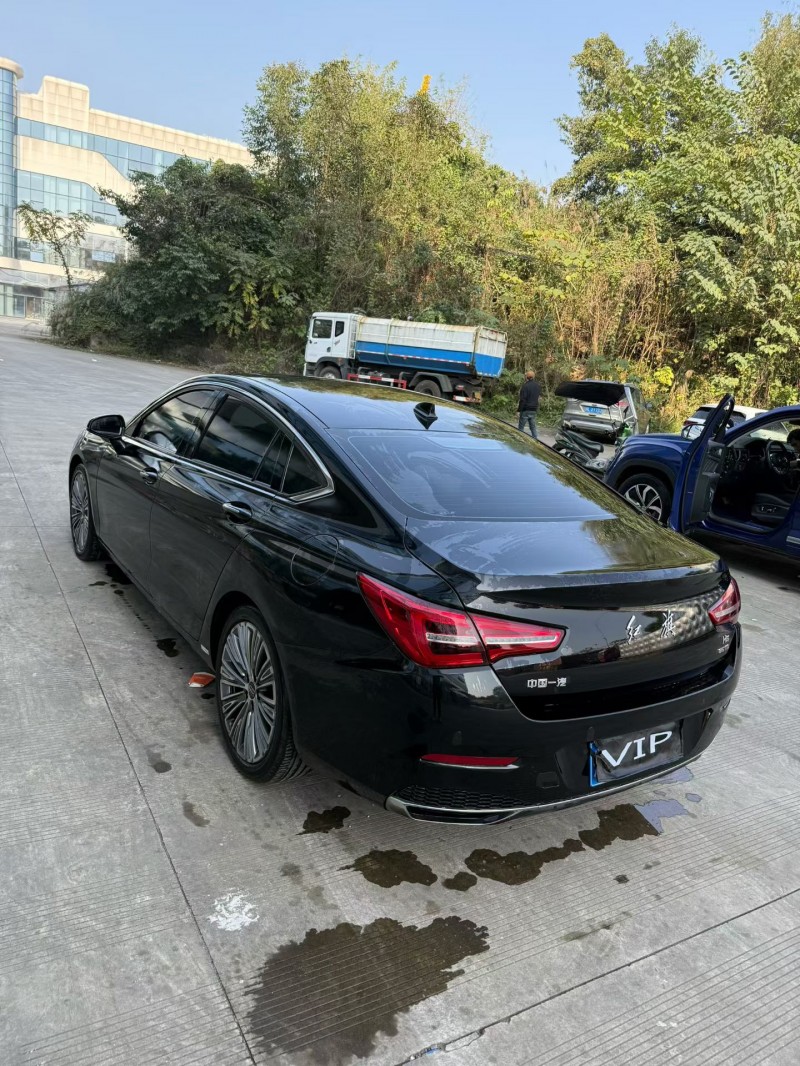 乐山22年红旗H55