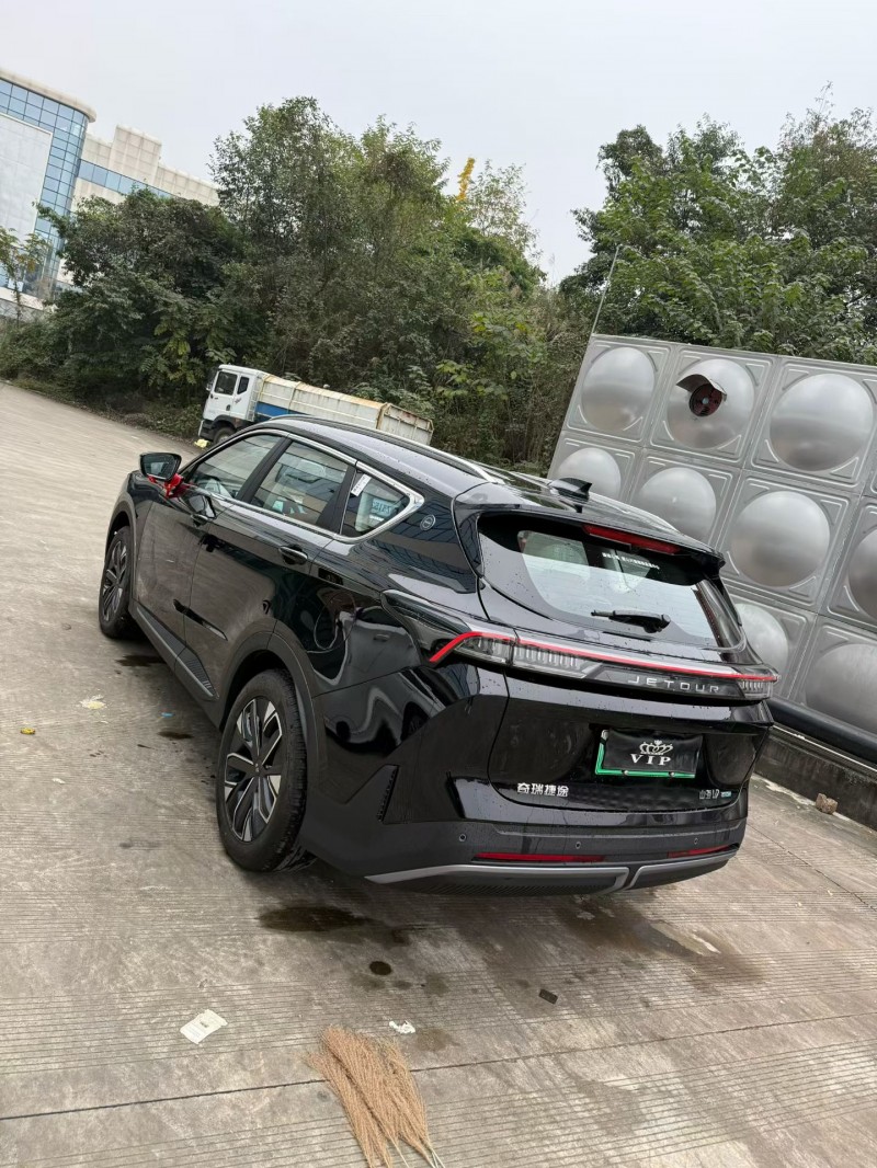 乐山25年奇瑞捷途5