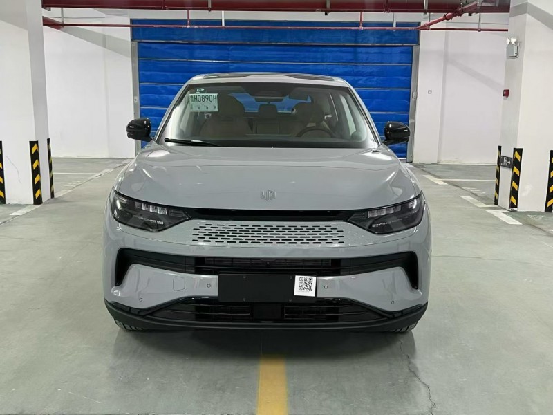 宿迁25年零跑汽车C111