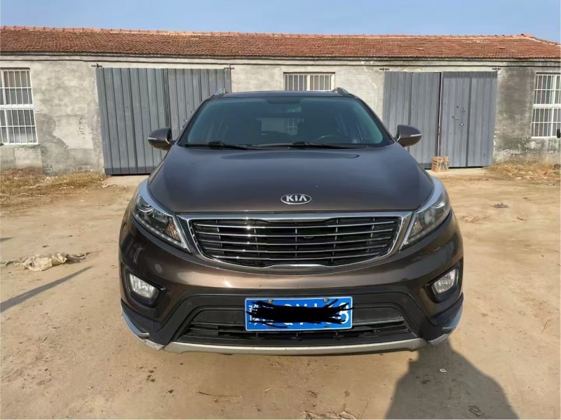 菏泽16年起亚智跑1