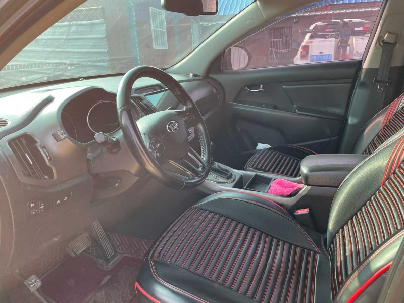 菏泽16年起亚智跑4