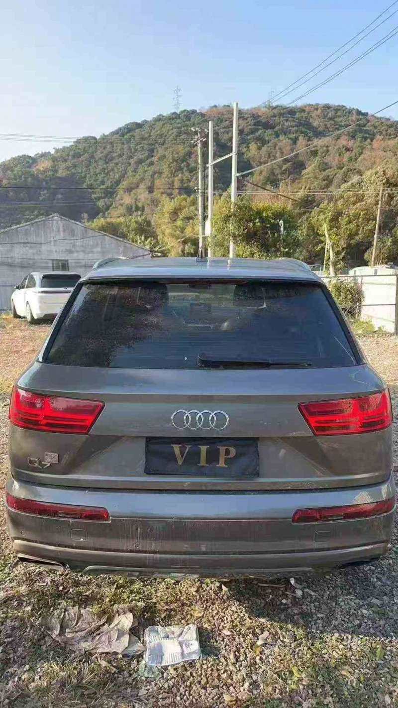 湖州16年奥迪Q76