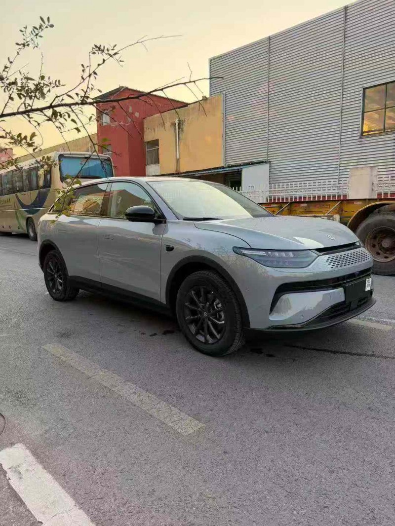 宿迁25年零跑汽车C112