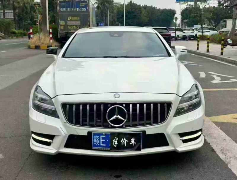 珠海13年奔驰CLS1