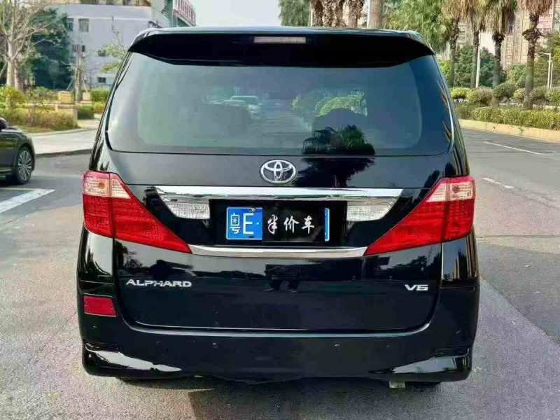 江门10年丰田埃尔法9