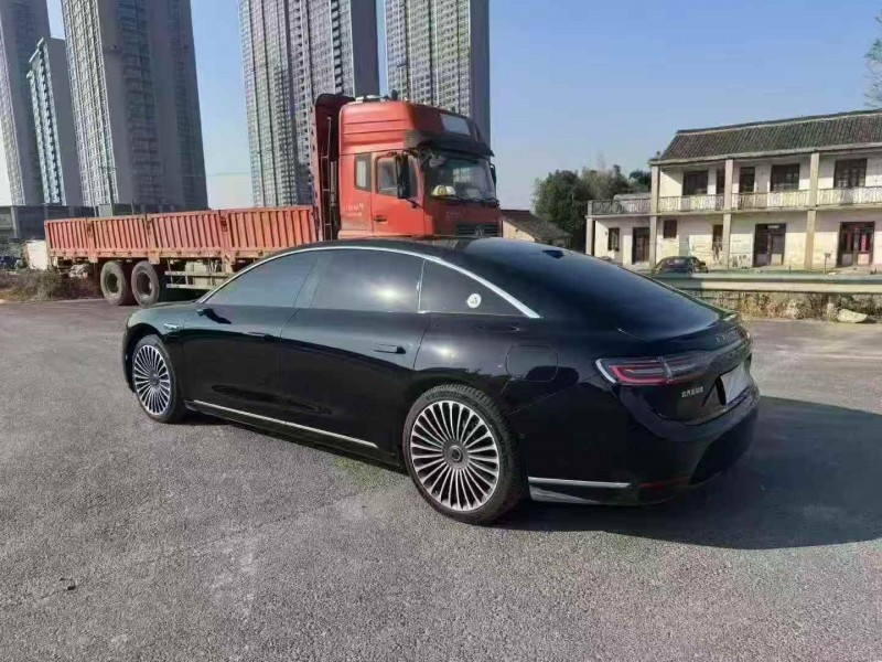 枣庄24年华为智选享界8