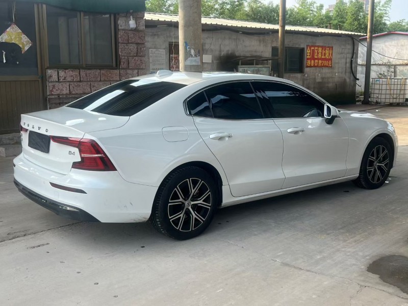 徐州24年沃尔沃S60L4