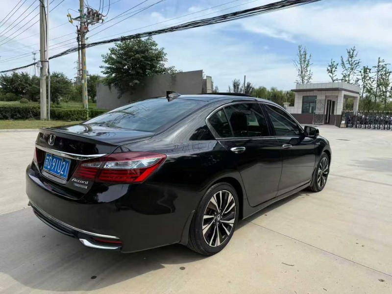 徐州18年本田雅阁4