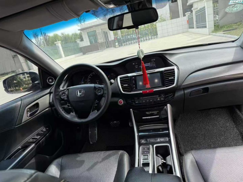 徐州18年本田雅阁6