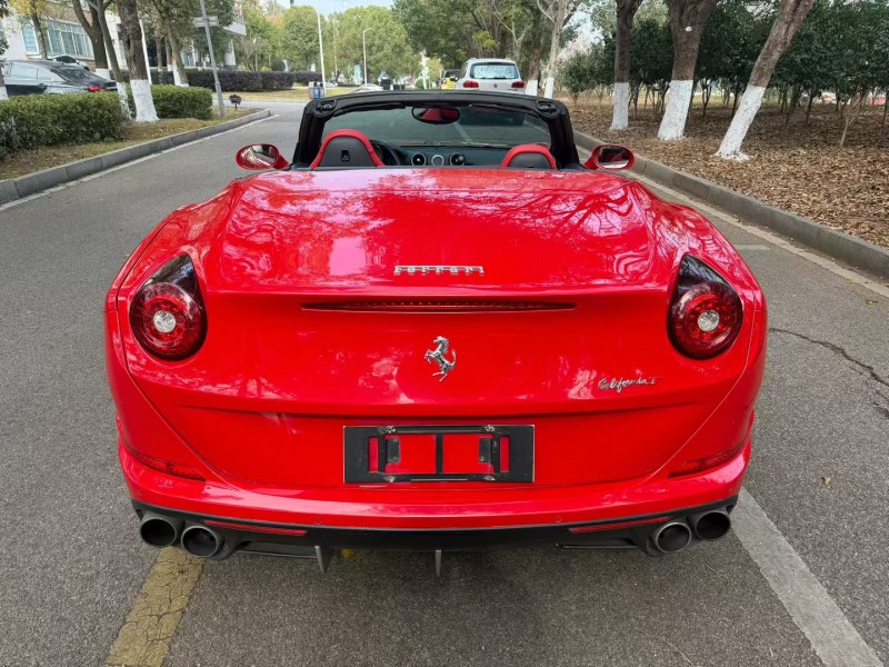 长沙16年法拉利California T9